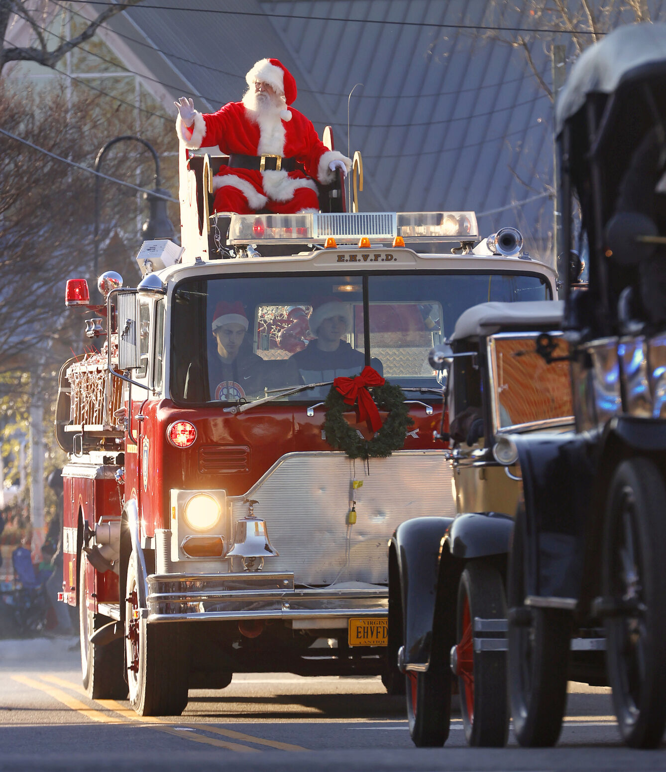 20221121_MET_PARADE_AWE04